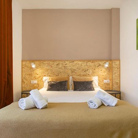 Chic And Modern Apartments In Gracia Barcelona Exteriör bild