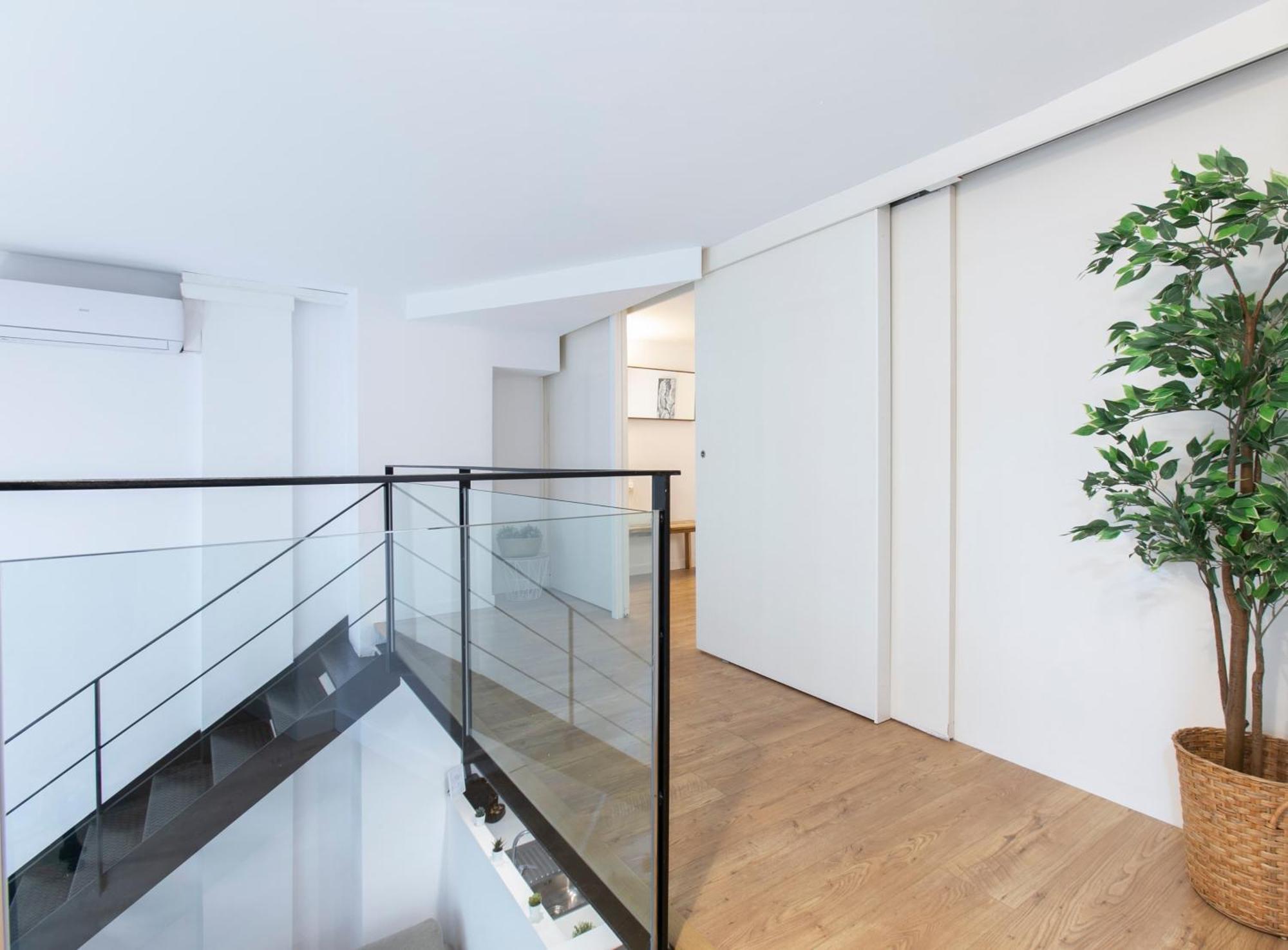 Chic And Modern Apartments In Gracia Barcelona Rum bild
